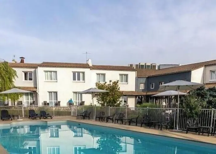 Logis LE RABELAIS Hôtel- Restaurant - SPA
